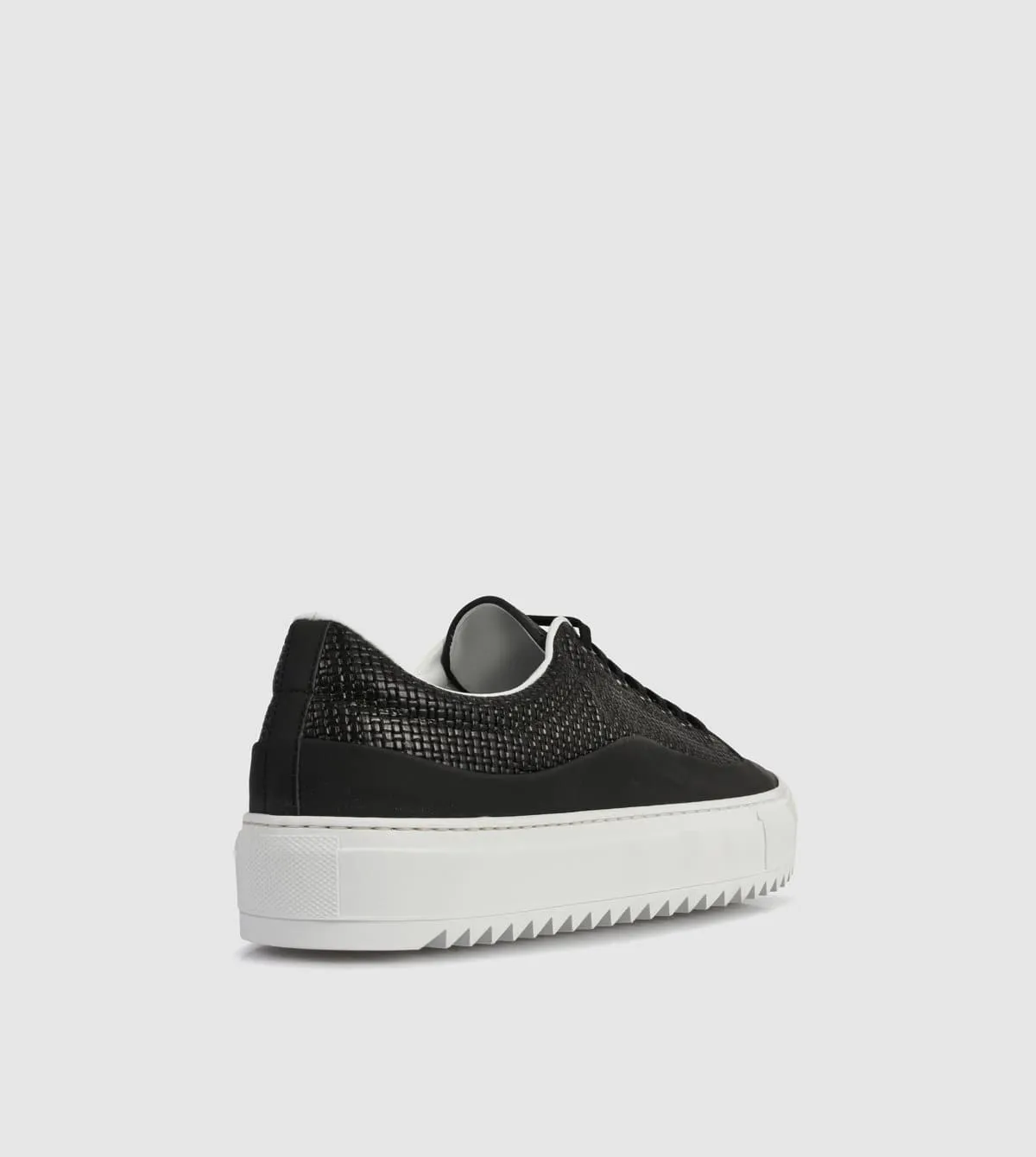 Dina Low Top sneakers by Beau Coops