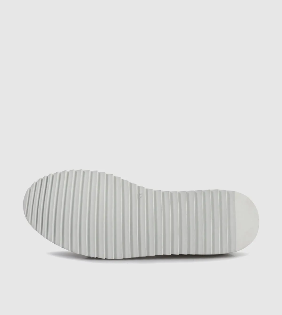 Dina Low Top sneakers by Beau Coops