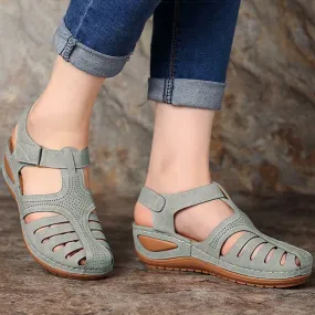 Fashionable summer sandals